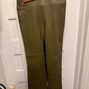 Sprwmn Olive green cropped flare leather leggings M